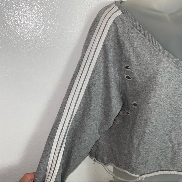 Generation Love grey distressed V neck sweatshirt with white varsity stripes - Picture 5 of 7